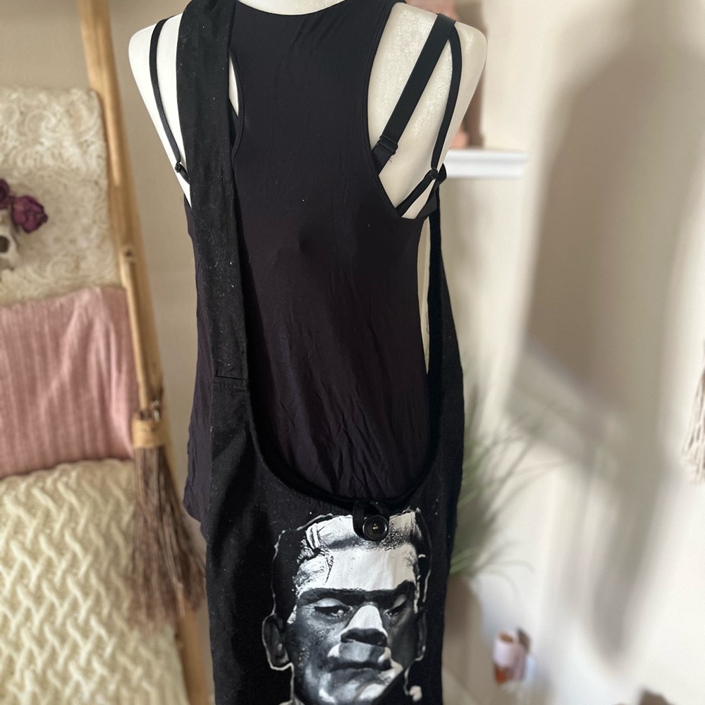 Black Graphic Frankenstein Cross Body Bag - Picture 4 of 5